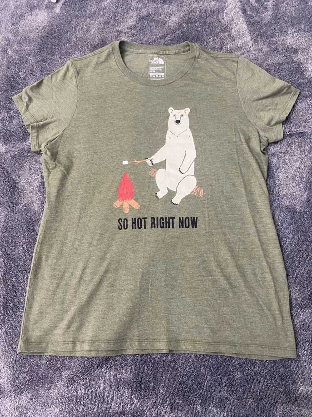 The North Face "So Hot Right Now" Polar Bear Woman’s Graphic Tee Size Medium - Picture 2 of 8